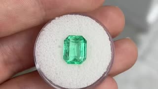 Astrological VS clarity 3.26 CT light green loose Colombian emerald Earth mined gemstone price