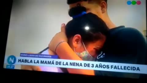 Mujer Llora Muerte de Hija tras Inyección