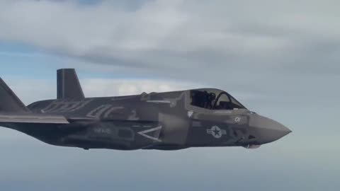 F-35B Lightning II Fighter Jet Vertical Landing and Takeoff