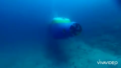 Underwater submarine and underwater views with relaxing music.