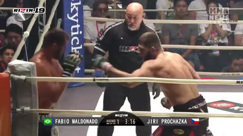 Jiri Prochazka knocks out Fabio Maldonado at Rizin 19