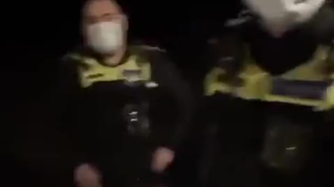 Victorian cops intimidation Australians. Fascist Bastards!!!