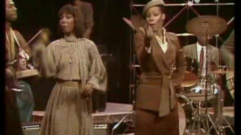 Chic - Le Fric C'est Chic = Exceptional Music Video French TVshow 1979