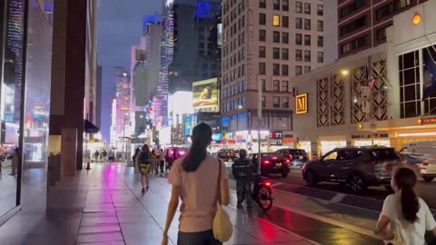 Time Square night walking tour