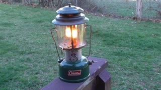 Coleman 220 F 228 F Gas Lantern