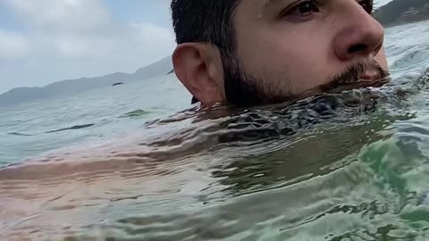 Curtindo uma tarde na praia de Quatro Ilhas, Bombinhas - SC | Som Ambiente