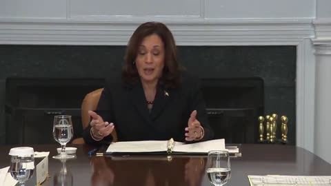 USA : KAMALA HARRIS: "Nobody should have to go to jail for smoking weed!"