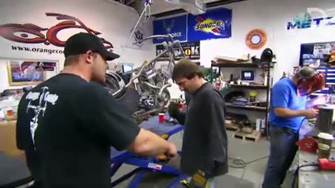 The Guitar Fight | American Choppers