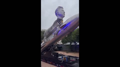 Fans deliver large Elon Musk statue to Tesla headquarters