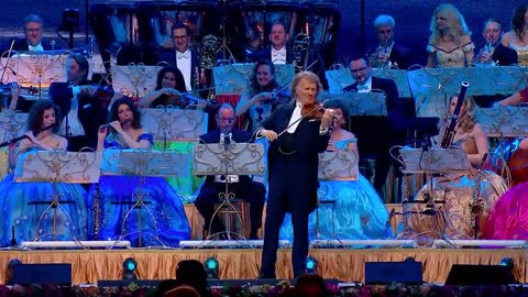 André Rieu celebrates comeback in Lisbon