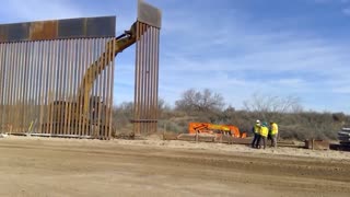 Texas is building border wall, construction is ongoing, Gov Greg Abbott says