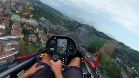 Spectacular Glider Touchdown in Rain _ 15 m LS8-e neo _ Pavullo 🇮🇹