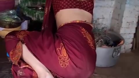 Indian hot girl in saree