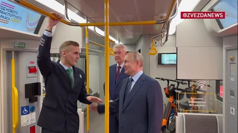 Putin cheered a man talking about the lineup for the MCD