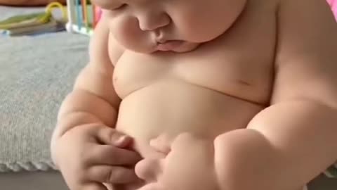 Cute baby viral video 96