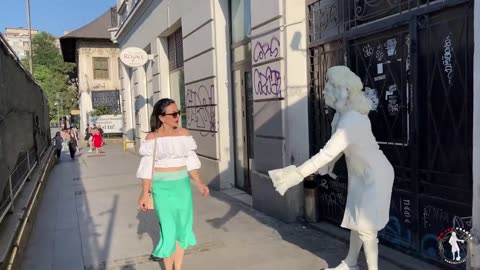 Best Reactions by Human Statue Prank