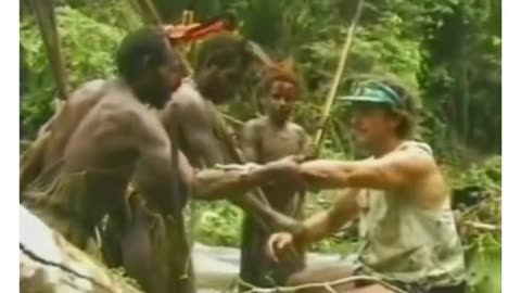 History in Pictures: Forest tribe meets a white man for the first time in 1993