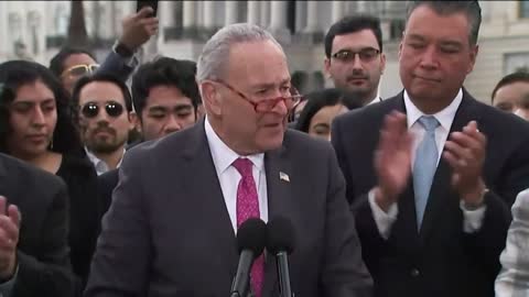 Chuck Schumer Calls For Amnesty Of 11 Million Ilegal Migrants In The USA