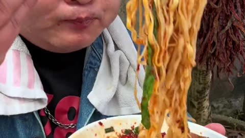 Cook aAd Eat Fried Noodles With Lung and Tripe Filling