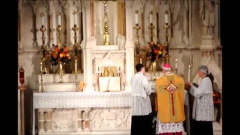 October 25, 2016 - Bishop Athanasius Schneider - Pontifical Low Mass Pt 1 (2)