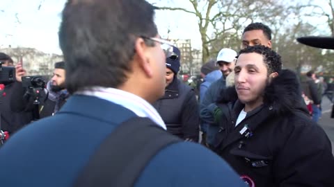 Ex-Muslim Doctor Debating Shamsi _ Speakers Corner