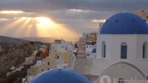 Top 5 Must-Visit Spots in Santorini Greece