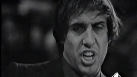 Adriano Celentano - Un Albero Di 30 Piani = Music Video 1972