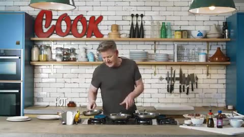 Gordon Ramsay Cooks up Steak, Fried rice and Fried Eggs in Under 10 Minutes!