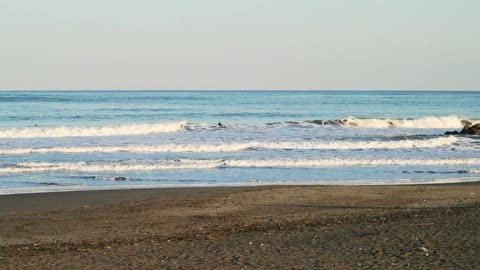 Daily life at the sea in Japan｜Surfing in the cold and few people｜Chiba