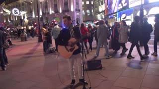 Augustin Kafka Busking in London Christmas 2017