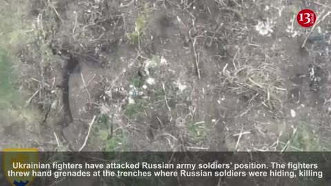 Camera captures Ukrainian attack on Russian trench - Injured Russians leave their weapons, surrender