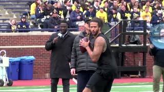 Kaepernick remains free agent, searches for NFL team