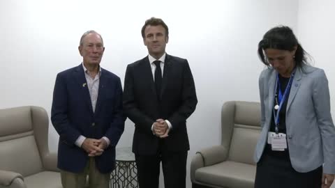 Emmanuel Macron meets Michael Bloomberg at COP27 in Egypt