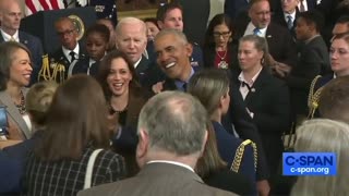 Barack Obama humiliates President Biden as he completely ignores him at Democrat event
