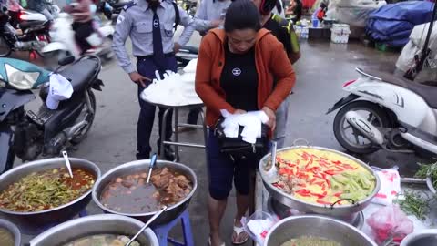 AMAZING WOMAN ! 10 Khmer Dishes Cooked & Served By A Hard-Working Lady | Cambodian Street Food