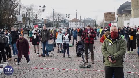 Interview mit Friedensaktivist Dirk Scheller • Kundgebung Darmstadt 19.12.2020