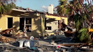 Rescuers comb for survivors after Hurricane Ian