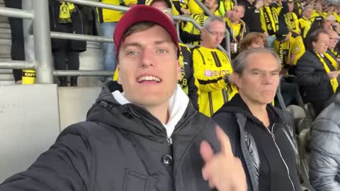 EXPLOSION NACH TOR MOUKOKO IM REVIERDERBY + STADIONMARSCH l Borussia dortmund - Schalke 04 (1-0) l