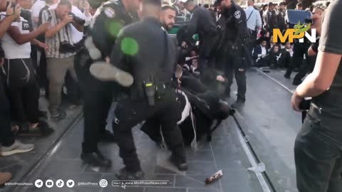 Israel violently suppressing protests by orthodox anti-Zionist Jews