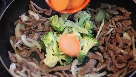 Como Fazer Yakisoba/Yakissoba - Receita Prática