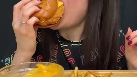 POPEYES FAST FOOD - ASMR MUKBANG - EATING CHICKEN BURGER + CHEESE FRIES #asmr #mukbang #popeyes