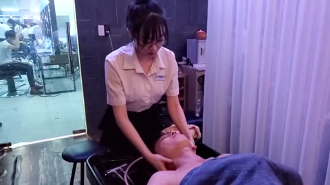 The way to relieve fatigue at the 30 Shine Bien Hoa men's hair system is really her