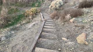 Central Oregon – Smith Rock State Park – Hiking Right Down to the River – 4K