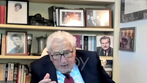 Henry Kissinger pranked by Russian Comedians disguised as Zelenskyy ✌️@abovetopsecretxxl