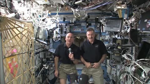 Crew Discusses Life in Space with Connecticut Media