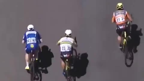 Cyclist went twice as fast in the final moments of the race