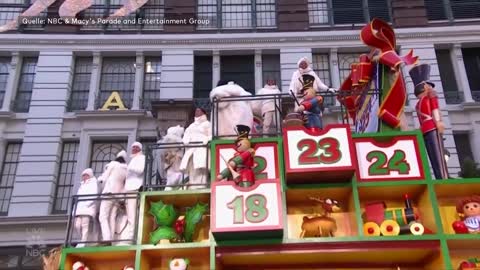 MACY'S PARADE_ Mit Riesen-Ballons beginnt in New York die Weihnachtszeit