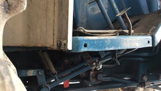 New Holland 2120 Broken Throttle Cable Fix