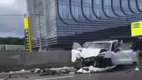 A truck rammed 15 cars on Mozhayskoye Highway in Moscow.