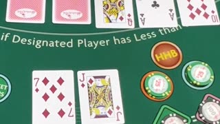 Flush or Straight? Heads Up Hold'em Poker